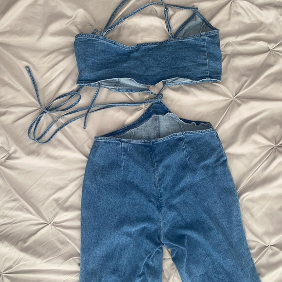 Sexy one piece never wearn ( NEW ). Buy at Simons size L - Picture 3 of 4